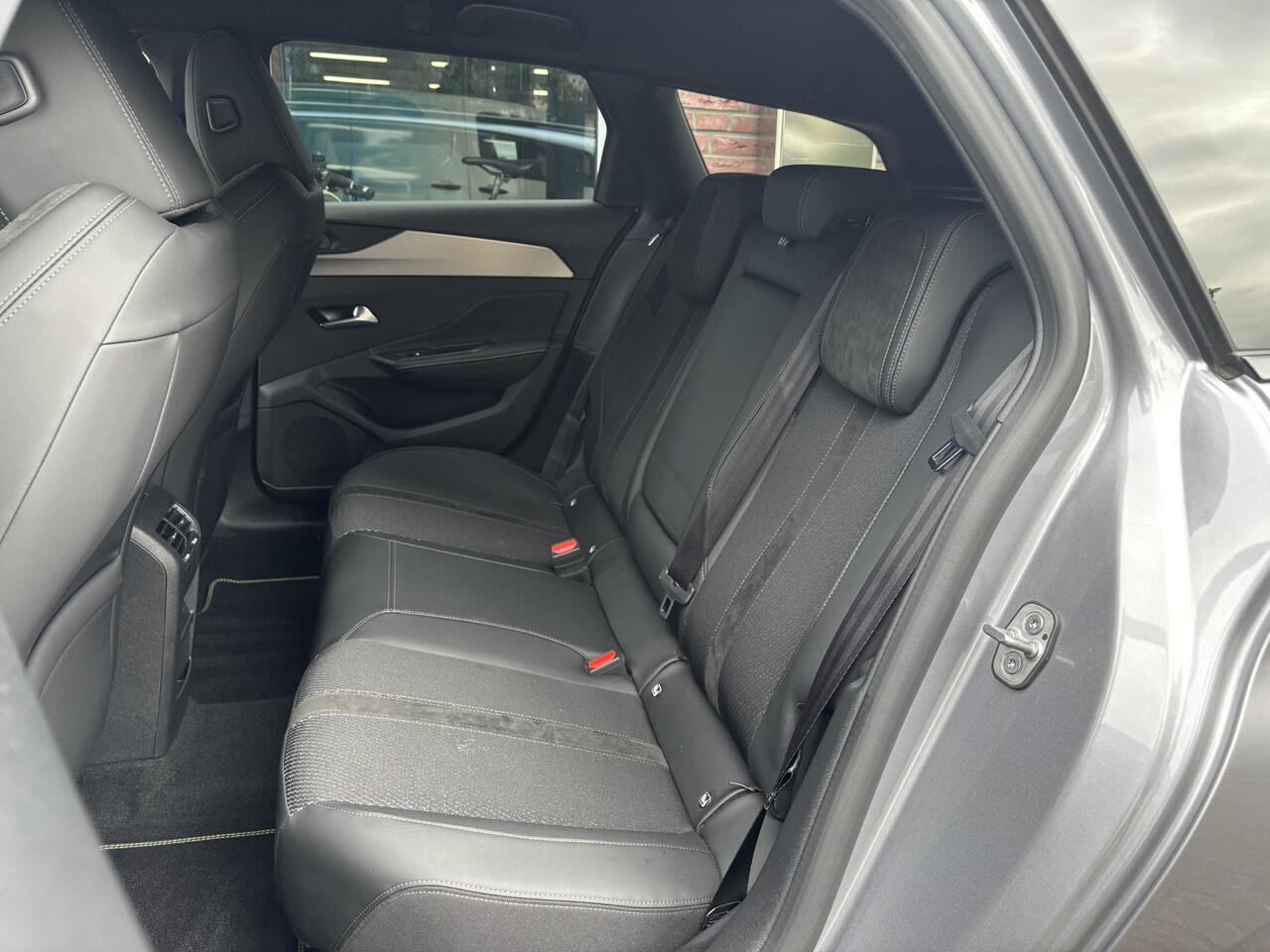 Peugeot 308 SW GT 1.6 HYbrid PHEV 225pk e-EAT8 | FOCAL HIFI | ELEKTR. A.KLEP | 360° CAMERA | STUUR+VOORRUITVERW. | ALL-SEASONBANDEN | NAVI |