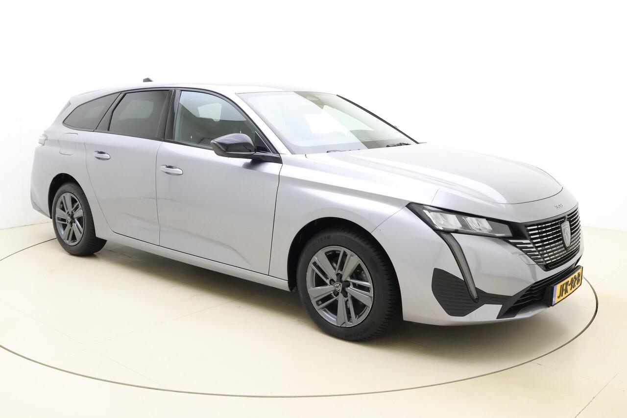 Peugeot 308 SW 1.2 PureTech Allure | Apple carplay/Android auto | Parkeercamera V + A | Electronic climate control | Draadloze telefoonlader | Stoelverwarming | Navigatie | Parkeersensoren V+A | Automaat