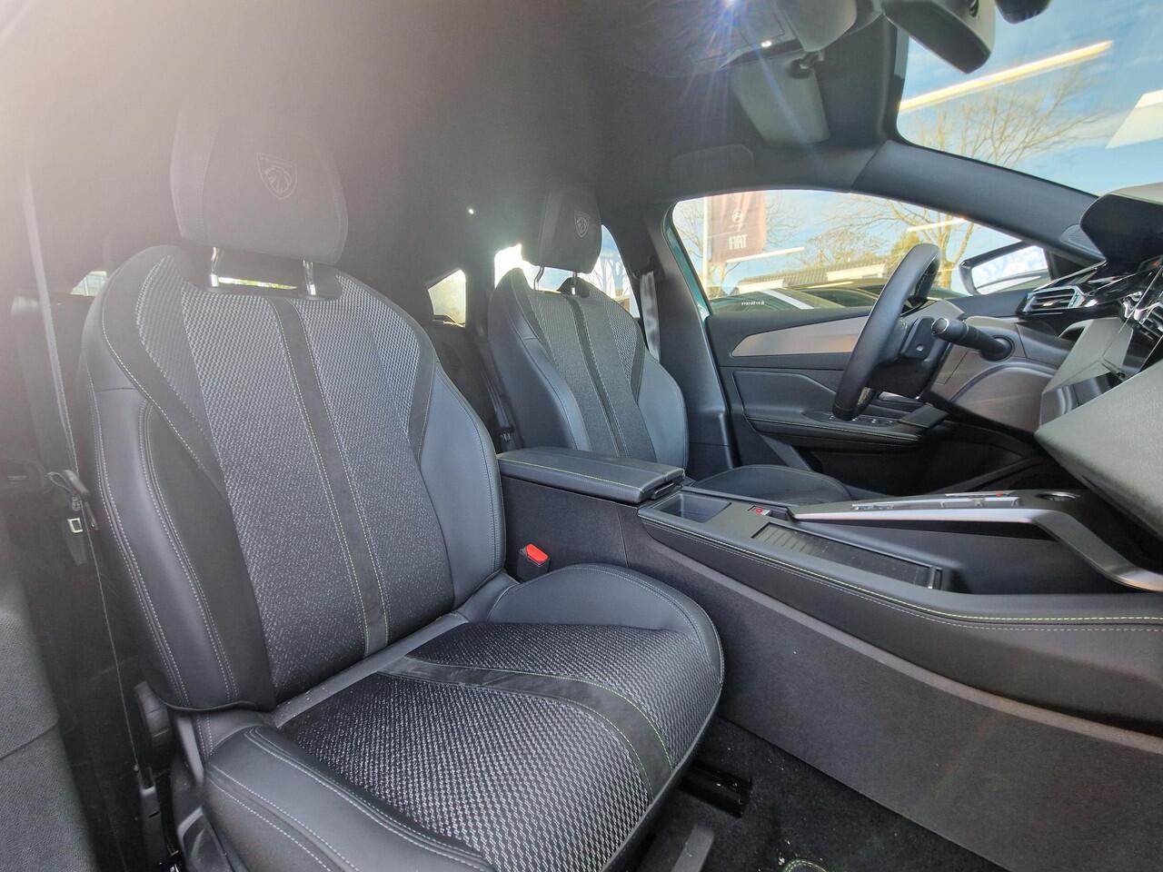 Peugeot 308 SW 1.2T 130pk Automaat GT | Climate & Adaptive Cruise Control | Navigatie | Camera | AppleCarplay/Android Auto |