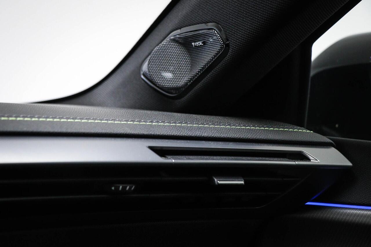 Peugeot 308 1.6 Plug-in Hybrid 180 GT | PANORAMADAK | DRAADLOZE LADER | APPLE | CAMERA