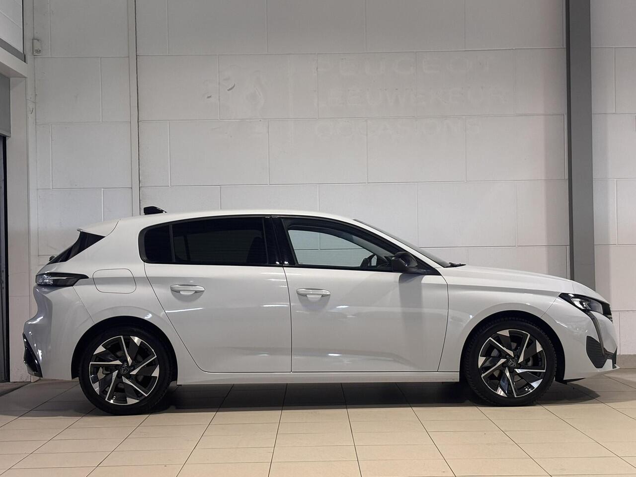 Peugeot 308 Allure Pack Business 1.2 Turbo 130pk EAT8 | AGR-STOEL | NAVI | CAMERA | ADAPTIVE CRUISE | SMART KEYLESS ENTRY | LEDER/STOF |