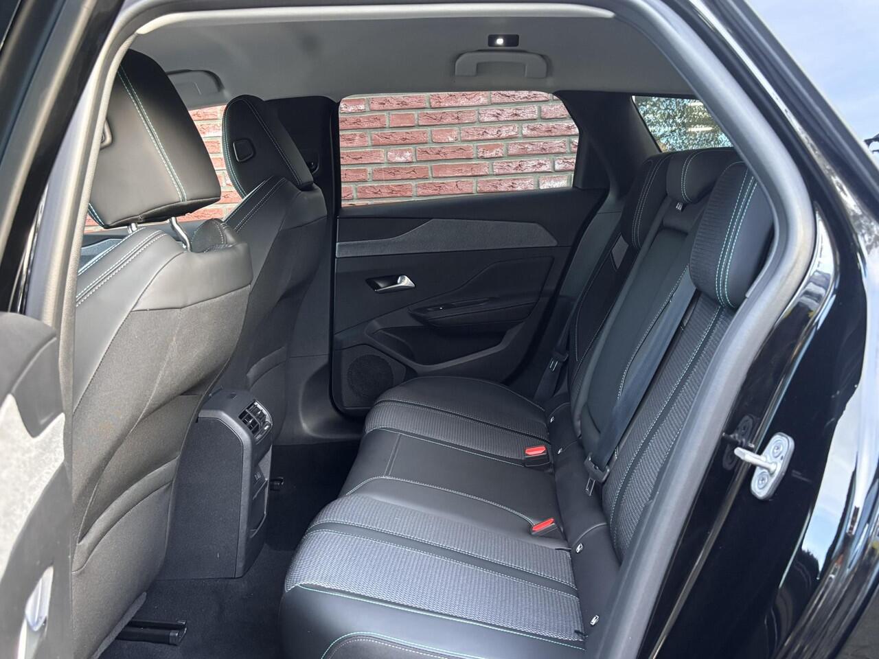 Peugeot 308 SW Allure Pack 1.2 Turbo 130pk | NAVI | 360° CAMERA | AGR-STOEL | STOELVERW. | DODEHOEKBEW. | LM-VELGEN | ALL-SEASONBANDEN