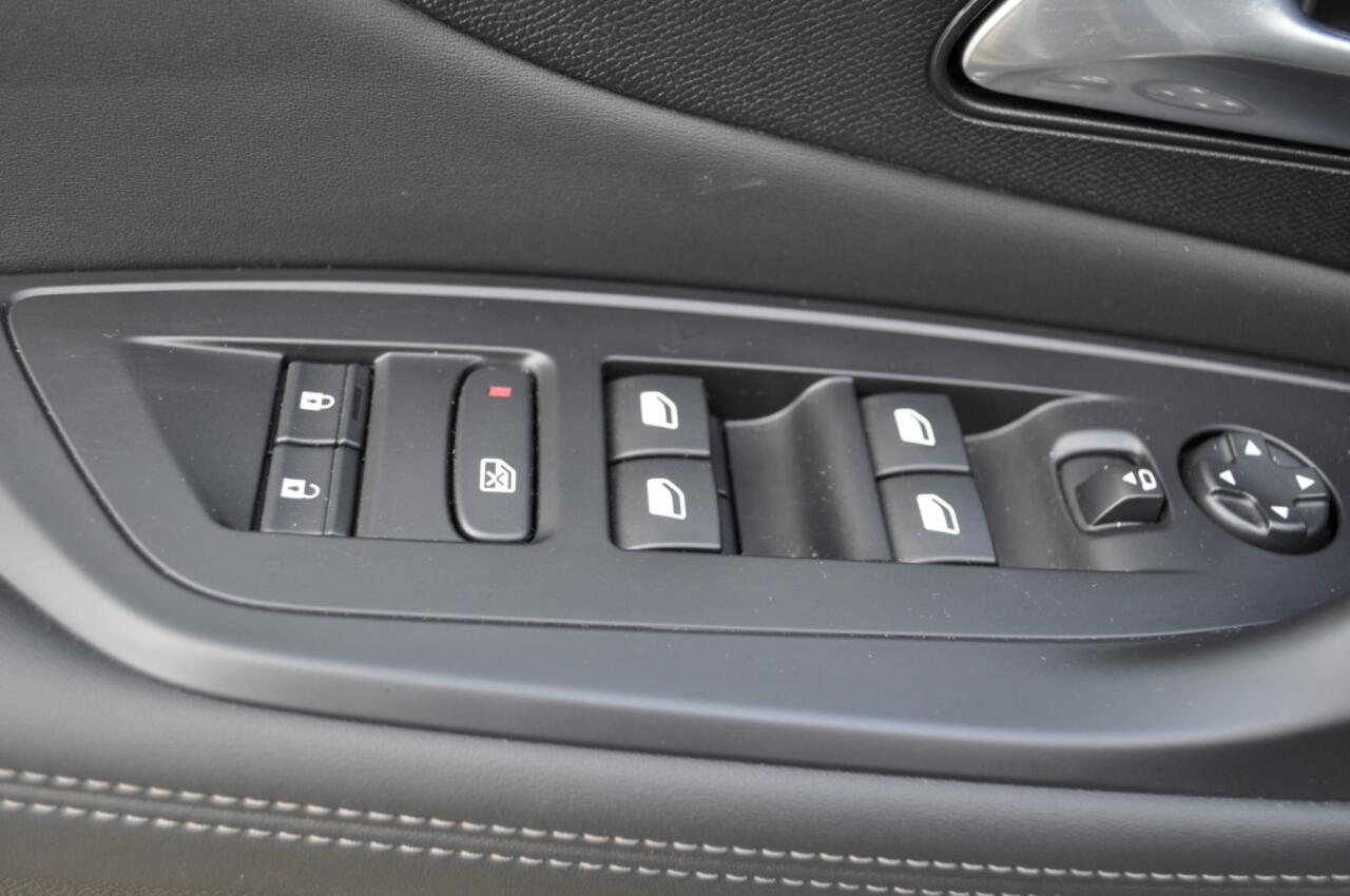 Peugeot 308 SW 1.2 Allure PackC Autom stoelv navi ergo