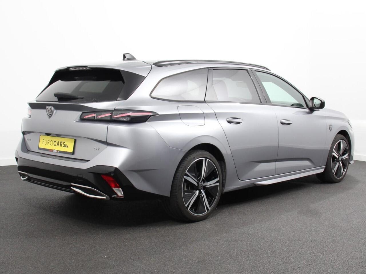 Peugeot 308 1.2 PureTech GT Climate control Adaptive cruise control Parkeersensoren Achteruitrijcamera Navigatie LED Apple Carplay/ Android Auto