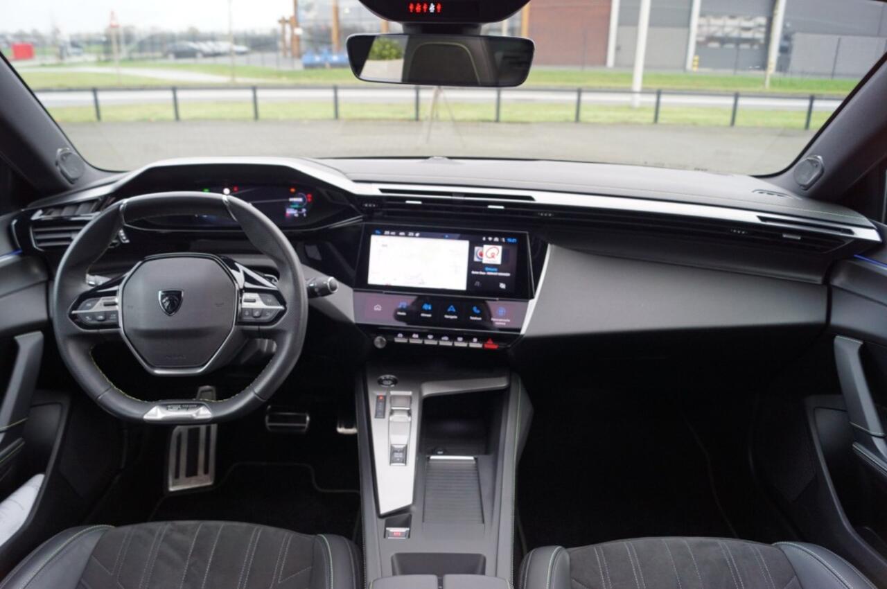 Peugeot 308 SW GT 1.6 Hybrid PHEV e-EAT8 /Panodak/ Elektr. A.Klep/FOCAL HIFI / 360Â° Camera