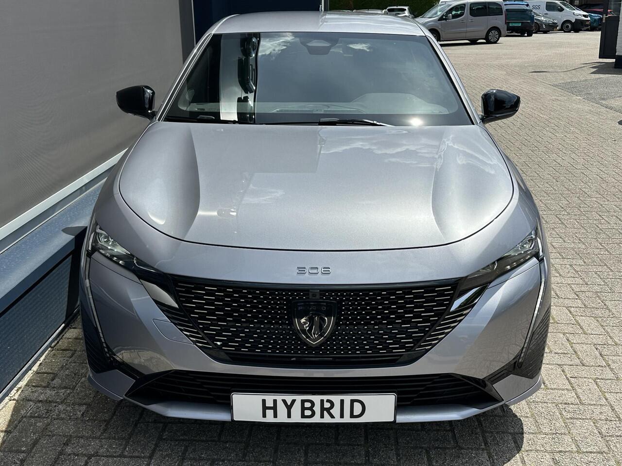 Peugeot 308 1.2 Hybrid 145 PK GT Automaat | NETTO DEAL MET ¤ 8.000 DEMO VOORDEEL | 3D-Cockpit | Alcantara Massage Stoelen Elektrisch Verstelbaar | Navigatie | Digitaal Dashboard | 360 Graden Camera | Adaptieve Cruise Control | Dode Hoek Detectie | Keyless Entry | Sto