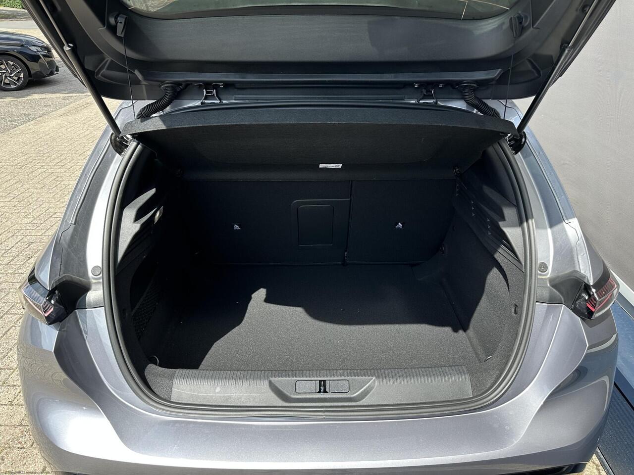 Peugeot 308 1.2 Hybrid 145 PK GT Automaat | NETTO DEAL MET ¤ 8.000 DEMO VOORDEEL | 3D-Cockpit | Alcantara Massage Stoelen Elektrisch Verstelbaar | Navigatie | Digitaal Dashboard | 360 Graden Camera | Adaptieve Cruise Control | Dode Hoek Detectie | Keyless Entry | Sto