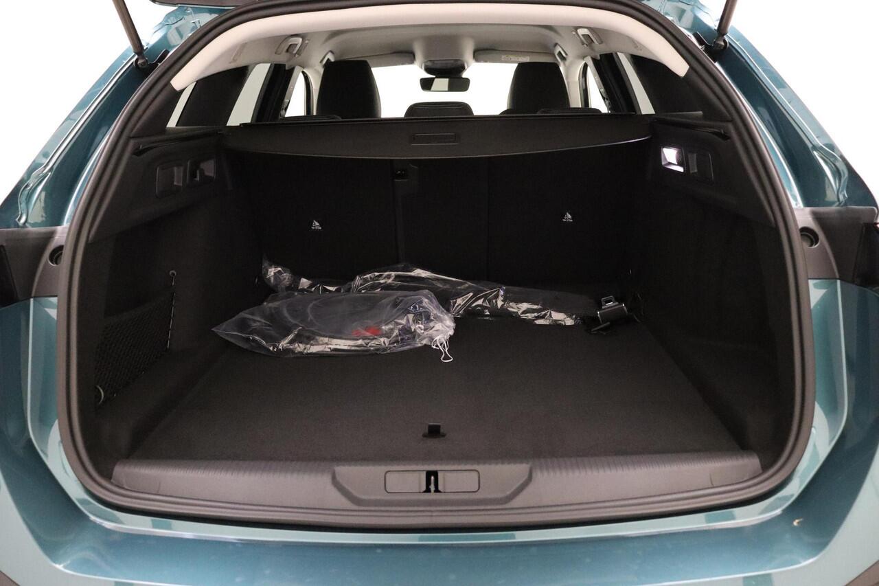 Peugeot 308 SW Plug-in Hybrid 180 Allure Avantage | Navigatie | Apple Carplay/Android Auto | Climate & Cruise Control (adaptief) | LED koplampen | Draadloze telefoonlader | Stoel- en stuurverwarming