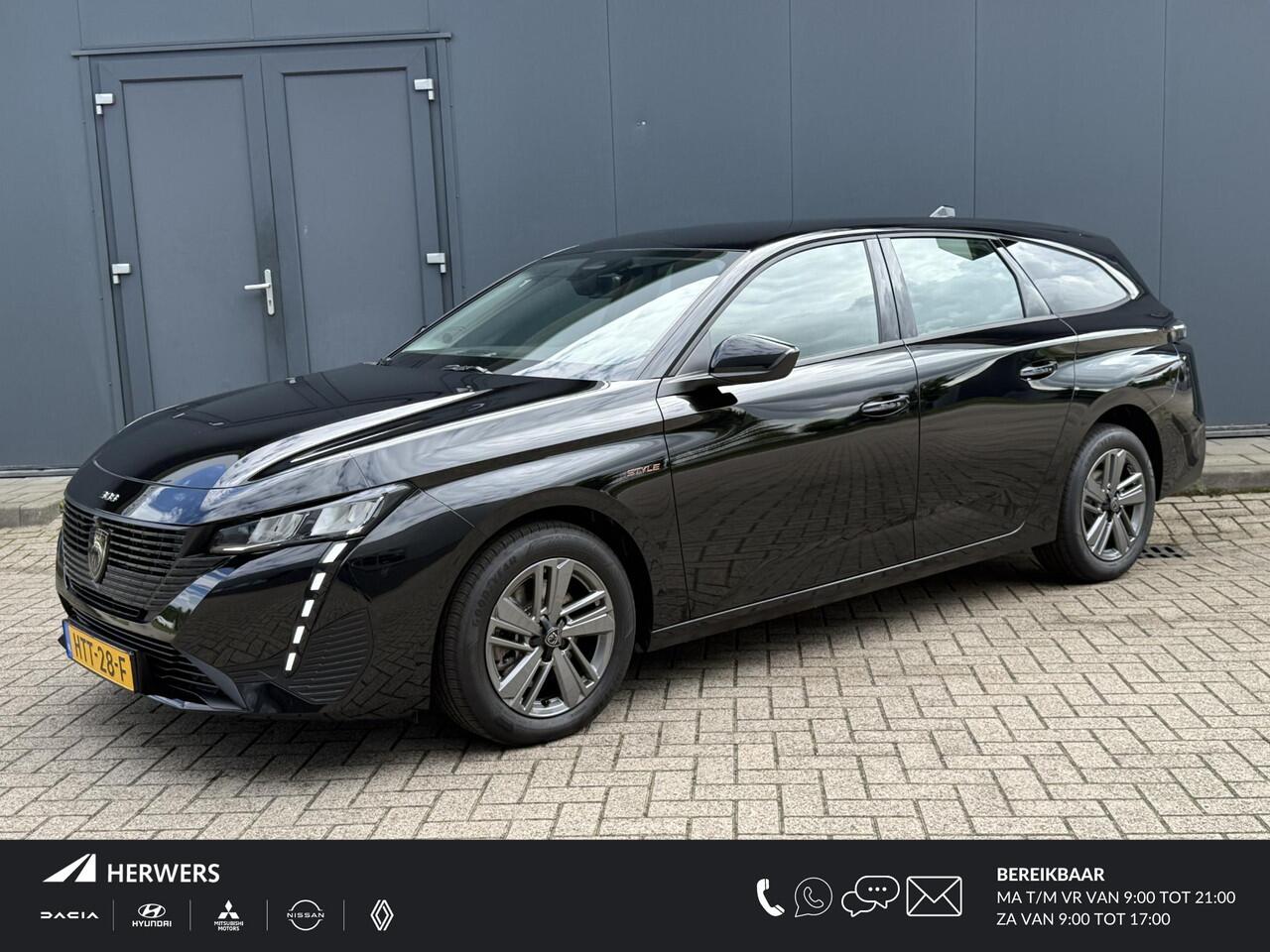 Peugeot 308 SW 1.2 Hybrid 136 e-DCS6 Style Automaat / Fabrieksgarantie tot 3-4-2027 / Apple Carplay Android Auto / Keyless Entry/Start / Adaptief cruise control / Climate control / Navigatie / Lichtmetalen wielen 16" /