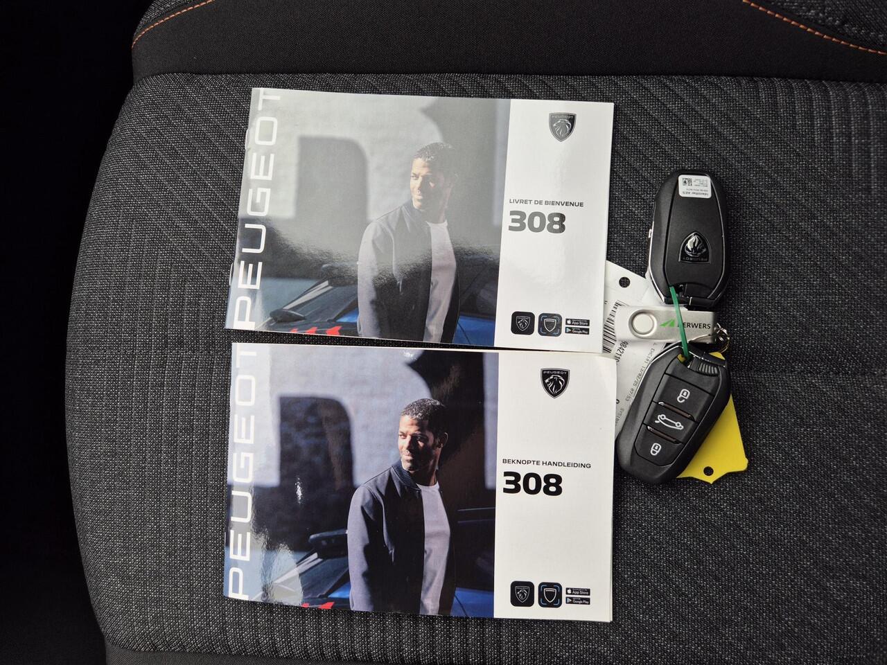 Peugeot 308 SW 1.2 Hybrid 136 e-DCS6 Style Automaat / Fabrieksgarantie tot 3-4-2027 / Apple Carplay Android Auto / Keyless Entry/Start / Adaptief cruise control / Climate control / Navigatie / Lichtmetalen wielen 16" /