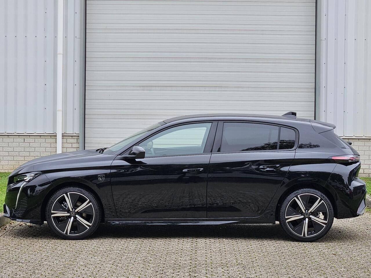 Peugeot 308 GT Hybrid Automaat / NIEUW / Fabrieksgarantie tot 28-3-2027 / 360 Graden Camera / Apple Carplay & Android Auto / Adaptief Cruise Control / Climate Control / Navigatie /