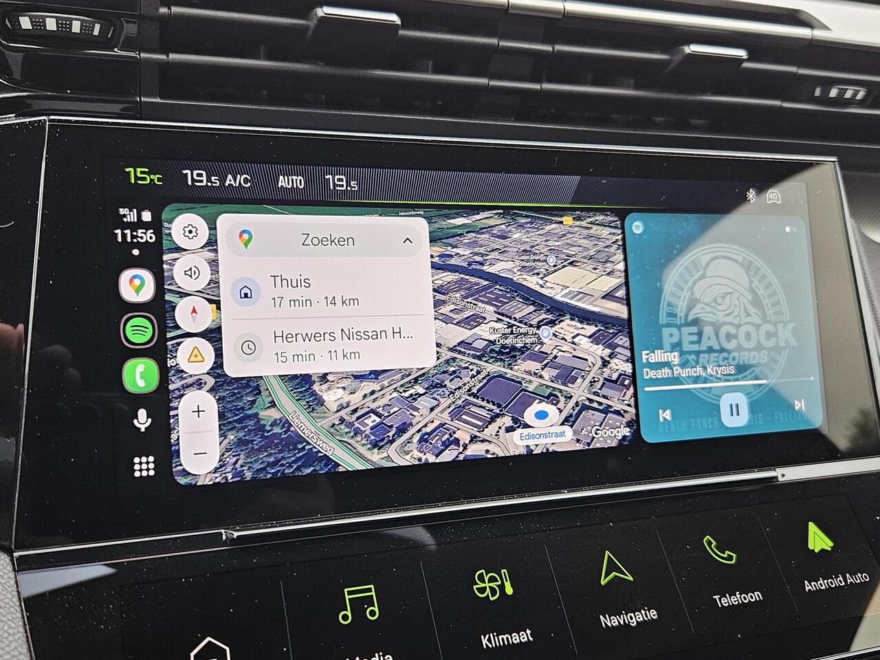 Peugeot 308 GT 136PK Hybrid Automaat / NIEUW / Fabrieksgarantie tot 28-3-2027 / Adaptief Cruise Control / Achteruitrijcamera / Apple Carplay & Android Auto / Climate Control / Navigatie /