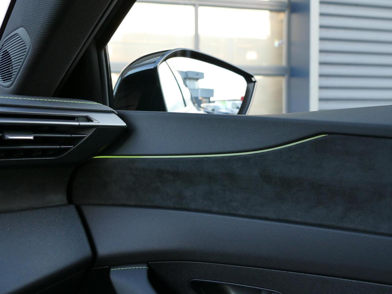 Peugeot 308 SW 1.6 Plug-in Hybrid 195 GT | NIEUW MODEL! | 85km EV Actieradius WLTP | 360° Camera | Matrix LED | Apple Carplay/Android Auto | Adaptive Cruise Control | Drive Assist | Elektrische kofferklep | Active Sport Sound | Verlichte grill & logo