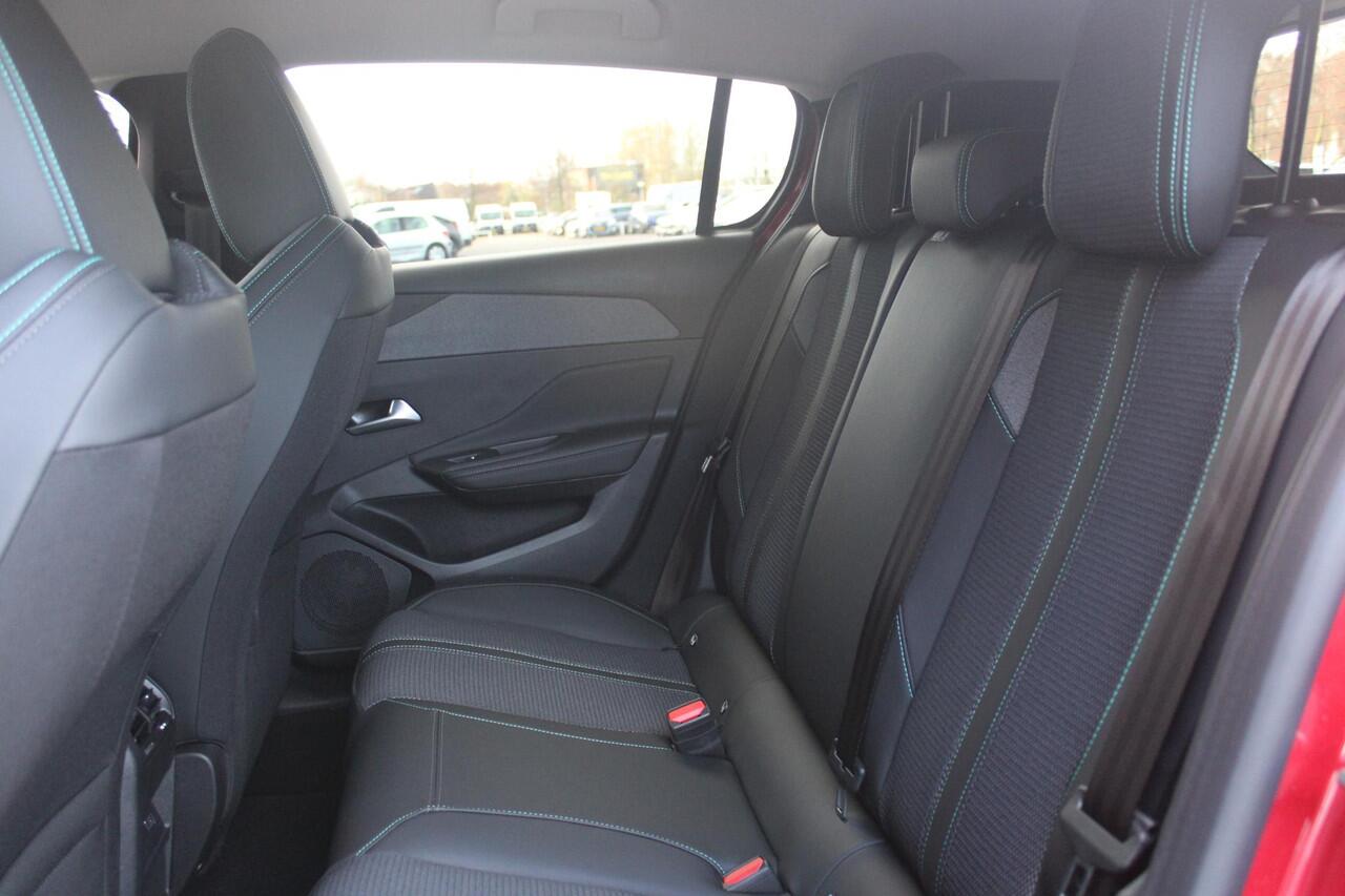 Peugeot 308 1.2 Hybrid 145PK E-DCS6 Allure | AGR STOEL | STOEL EN STUUR VEWARMING | KEYLESS ENTRY/START | DRAADLOZE APPLE CARPLAY/ANDROID AUTO | NAVIGATIE | CLIMATE CONTROL | LICHTMETALEN VELGEN 17" | LED KOPLAMPEN | ACHTERUITRIJCAMERAA | ADAPTIVE CRUISE CONTROL | DR