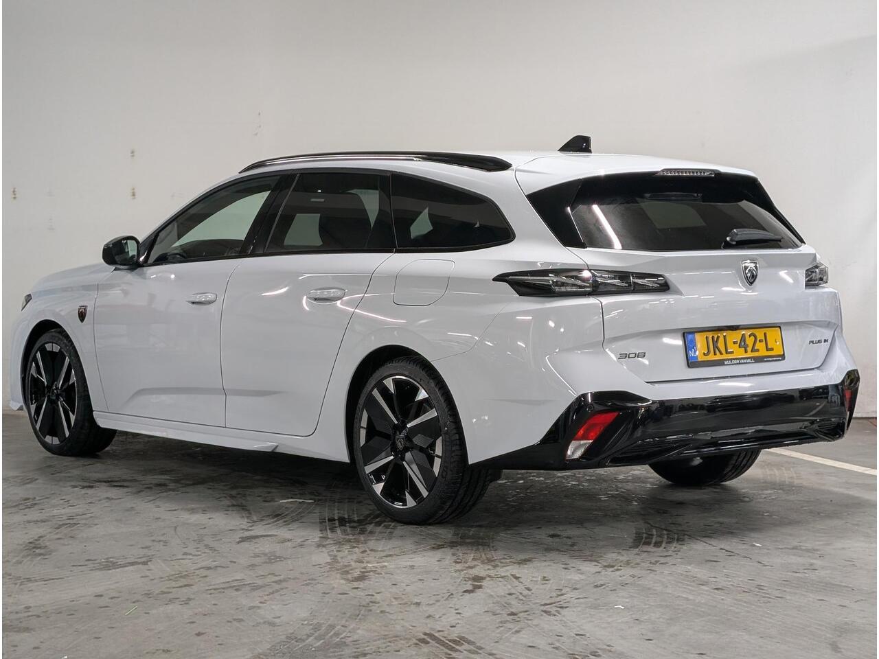 Peugeot 308 SW GT 1.6 PHEV 195pk | SCHUIF/KANTELDAK | NAVI | 360° CAMERA | KEYLESS | CLIMA | APPLE CARPLAY / ANDROID AUTO |