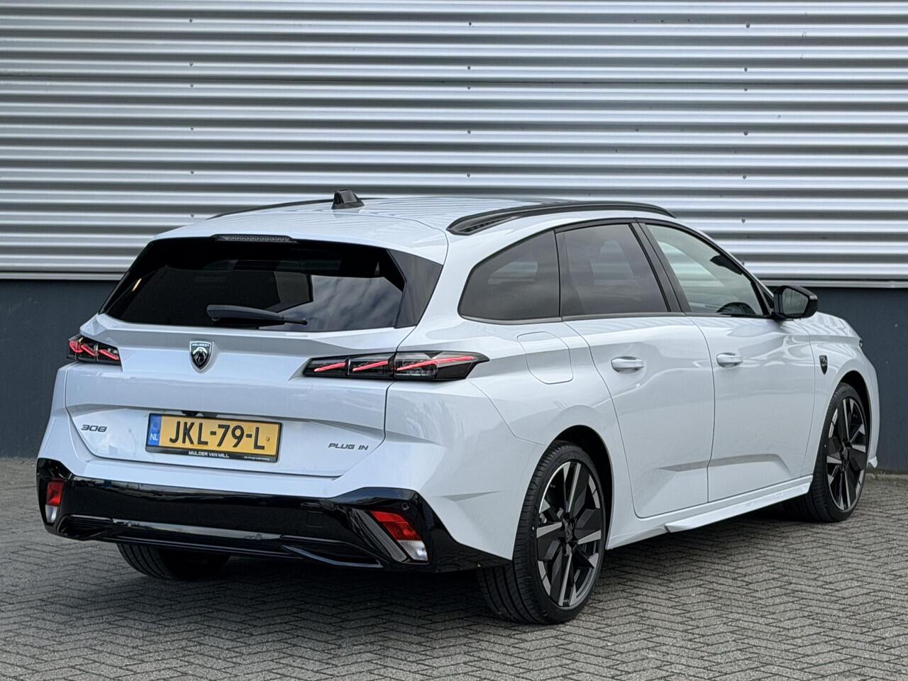 Peugeot 308 SW GT 1.6 Plug-in Hybrid 195pk e-EAT8 | FOCAL | NAVI | SCHUIF/KANTELDAK | 18 INCH LM VELGEN | 360° CAMERA |