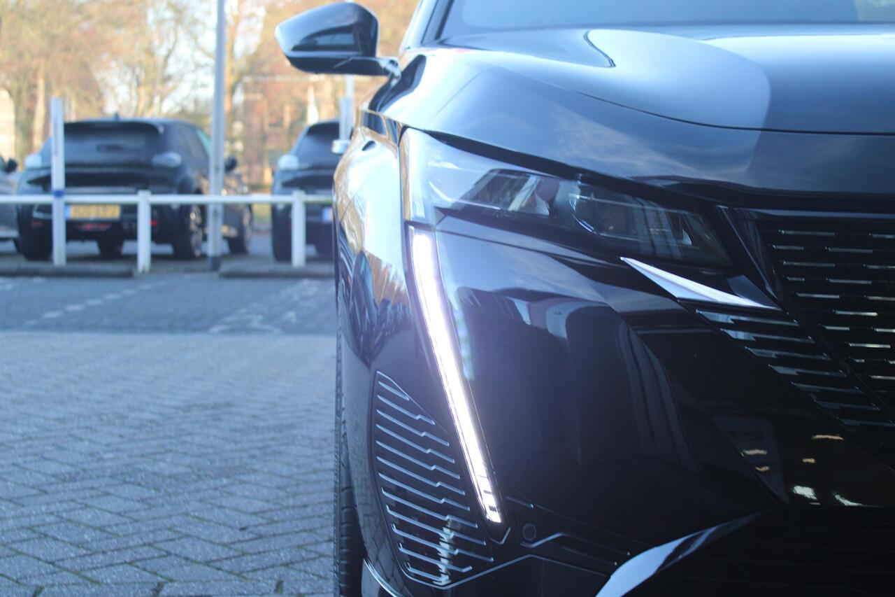 Peugeot 308 1.6 Plug-in Hybrid 180PK GT | PANORAMISCH SCHUIF/KANTEL DAK | 18" LICHTMETALEN VELGEN "PORTLAND" | ALCANTARA INTERIEUR | ELEKTRISCH BEDIENBARE BESTUURDERSSTOEL MET GEHEUGENFUNCTIE | STOEL/STUUR VERWARMING | 360° CAMERA | FOCAL AUDIO SYSTEM | PARKEERSENSOR
