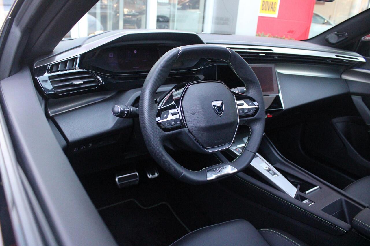 Peugeot 308 SW 1.6 Plug-in Hybrid 180PK GT | PANORAMISCH SCHUIF/KANTEL DAK | TREKHAAK | ALCANTARA BEKLEDING MET EEN ELEKTRISCH BEDIENBARE BESTUURDERSSTOEL | 18" LICHTMETALEN VELGEN "PORTLAND" | FOCAL AUDIO SYSTEM | STOEL/STUUR VERWARMING | NAVIGATIE | DRAADLOZE APPLE