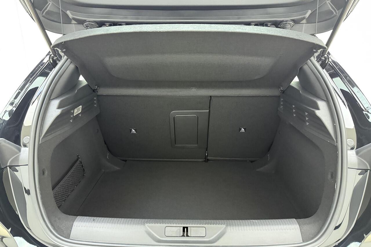 Peugeot 308 1.2T Active Pack Business 130pk | Stoelverwarming | Adaptive Cruise Control | Climate Control | Navigatie | Apple Carplay/Android Auto | AGR bestuurdersstoel | Full LED | Slechts 23 km!