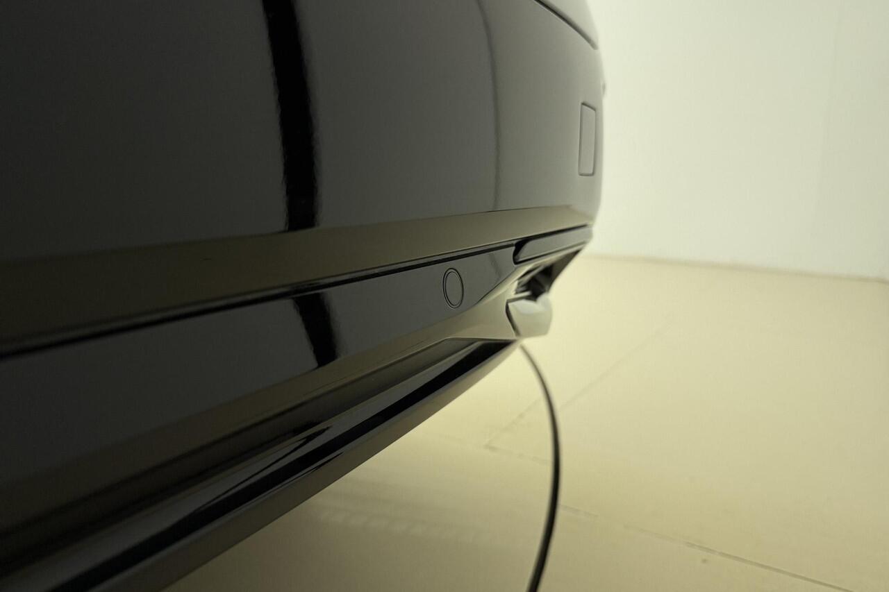 Peugeot 308 SW 1.2 Hybrid 145 e-DCS6 GT Keyless Entry & Go l Full-LED l Camera l Parkeersensoren l Draadloos Apple Carplay/Android Auto l TomTom Navigatie l Digitale cockpit l i-Toggles l Lichtmetalen Velgen