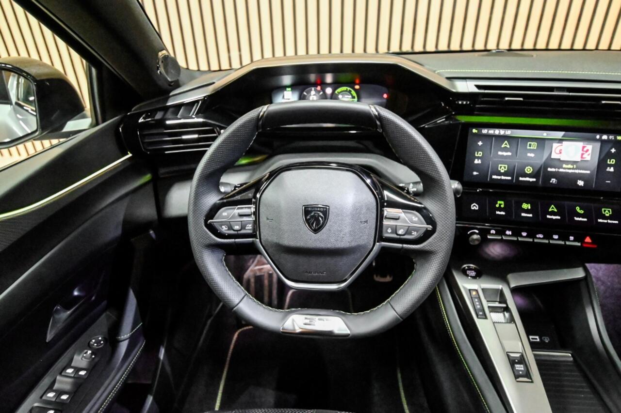 Peugeot 308 Hybrid 145 GT | PANO | ACC | FOCAL