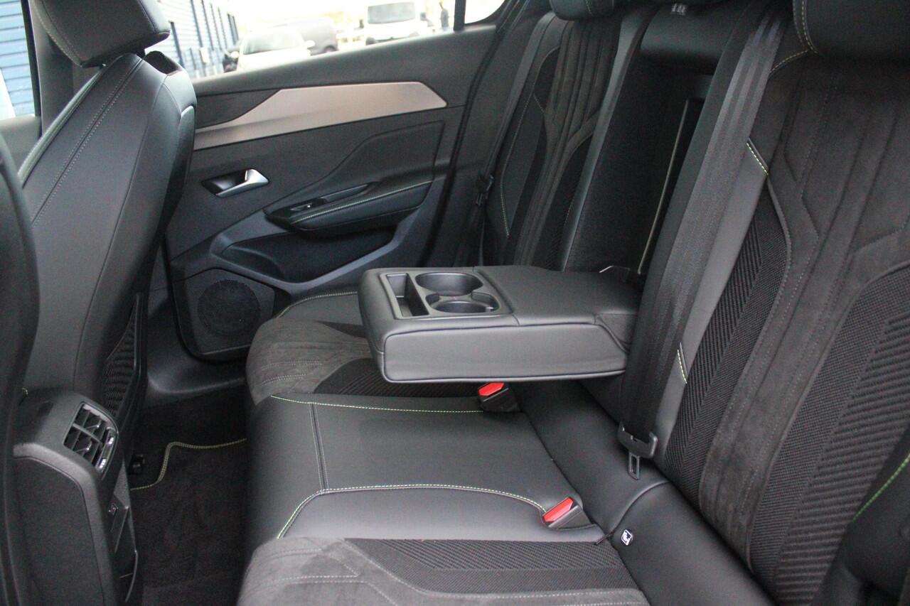 Peugeot 308 1.6 Plug-in Hybrid 225PK GT | ELEKTRISCH BEDIENBARE BESTUURDERSSTOEL MET GEHEUGENFUNCTIE | VOORSTOELEN MET VERWARMING EN MASSAGE FUNCTIE | 360° CAMERA | PARKEERSENSOREN VOOR + ACHTER | NAVIGATIE | DRAADLOZE APPLE CARPLAY/ANDROID AUTO | DAB+ RADIO | DODEHO