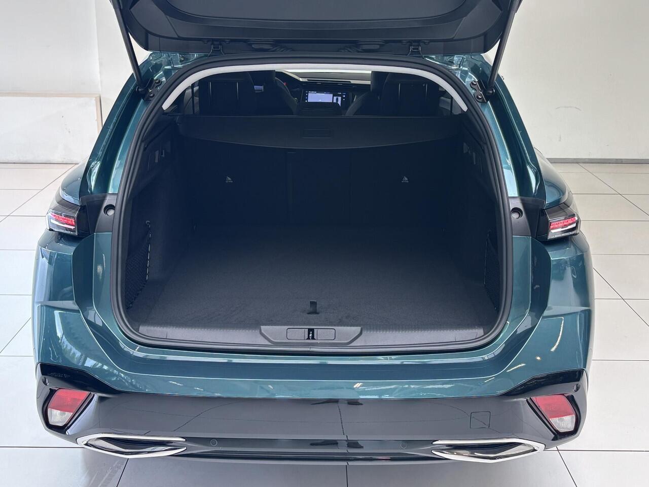 Peugeot 308 SW 1.2 Hybrid 145 e-DCS6 Allure .