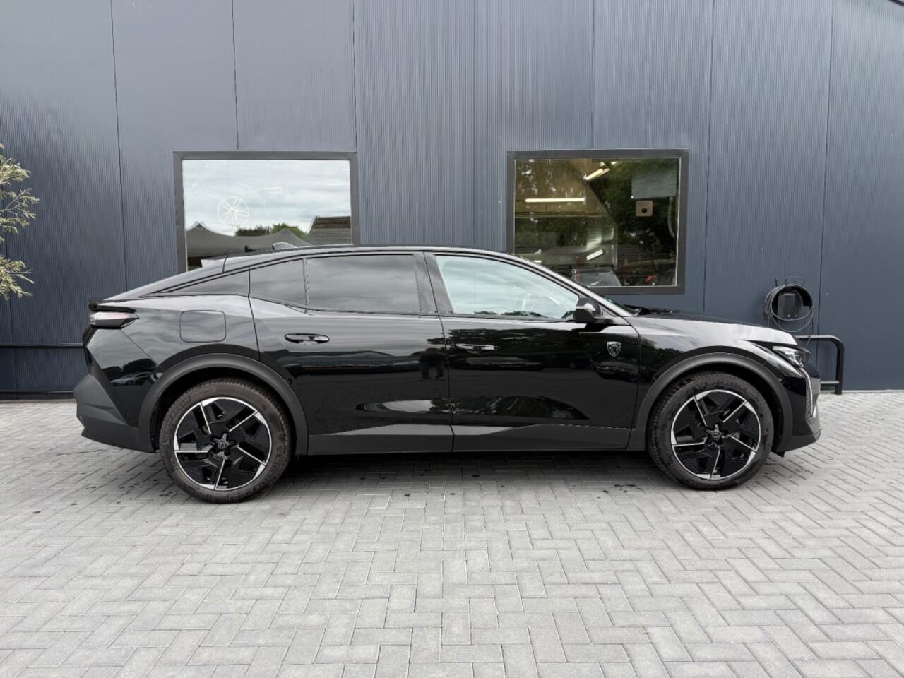 Peugeot 408 1.2 PureTech GT 130 / Camera / Elek. stoelen / PDC / Stoelverw.