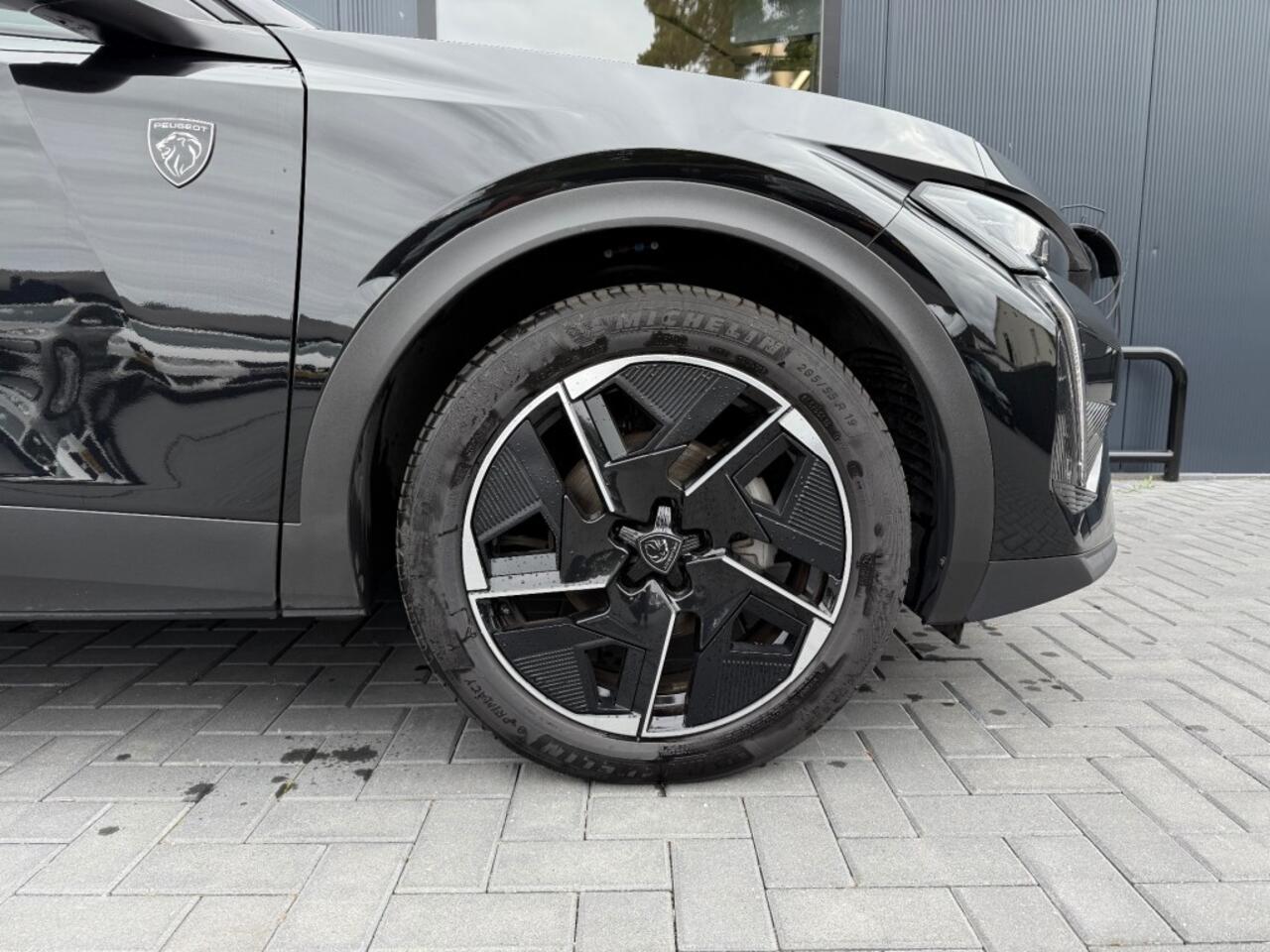 Peugeot 408 1.2 PureTech GT 130 / Camera / Elek. stoelen / PDC / Stoelverw.