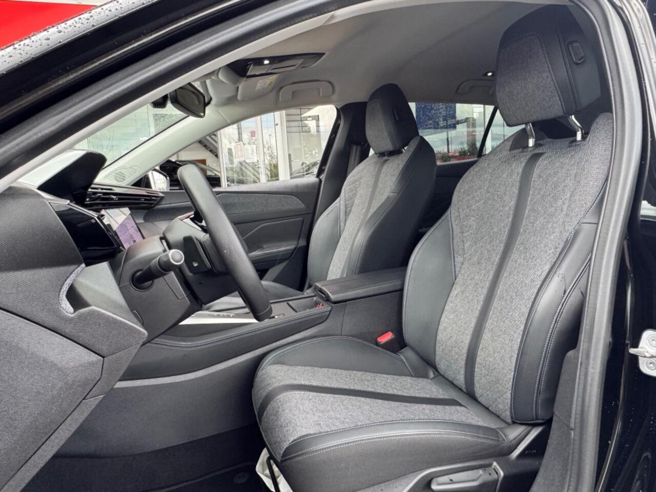 Peugeot 408 1.2 PURETECH AUT. ALLURE LED NAVI CAMERA CARPLAY AIRCO LMV PDC