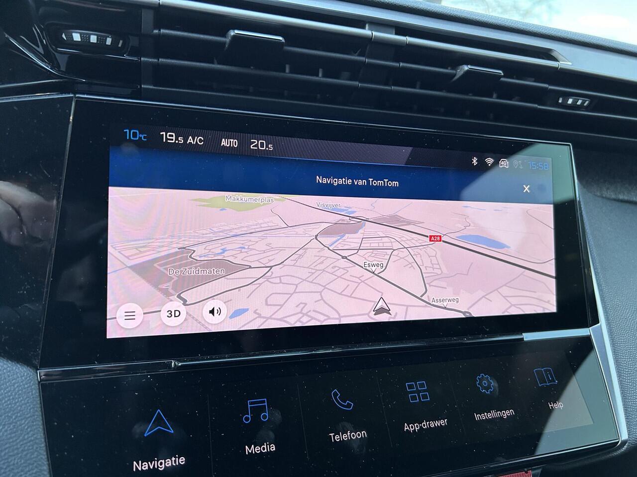 Peugeot 408 1.6 HYbrid Allure Pack 180 PK | Automaat Hybride | Bouwjaar 12-2023 | NETTO DEAL AANBIEDING | Digitaal Dashboard | Dode Hoek Bewaking | LED Verlichting | Stoelverwarming | Draadloos Apple Carplay & Android auto | Lichtmetalen velgen | Groot Multimedia Sch