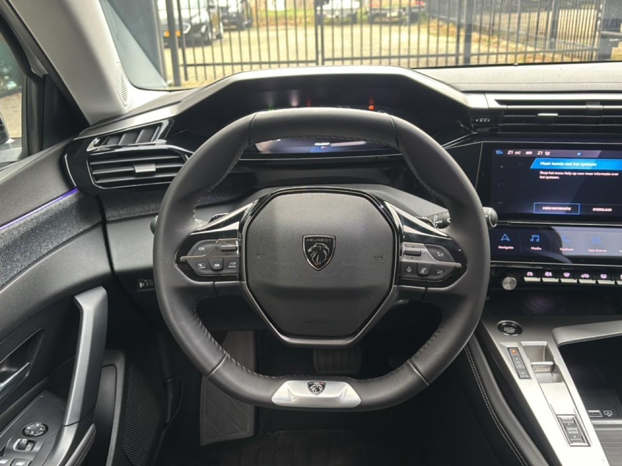 Peugeot 408 1.2 130pk ECC LMV LECD NAVI