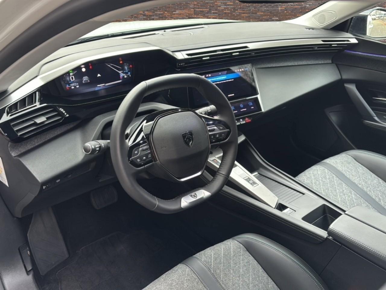 Peugeot 408 1.2 130pk ECC LMV LECD NAVI