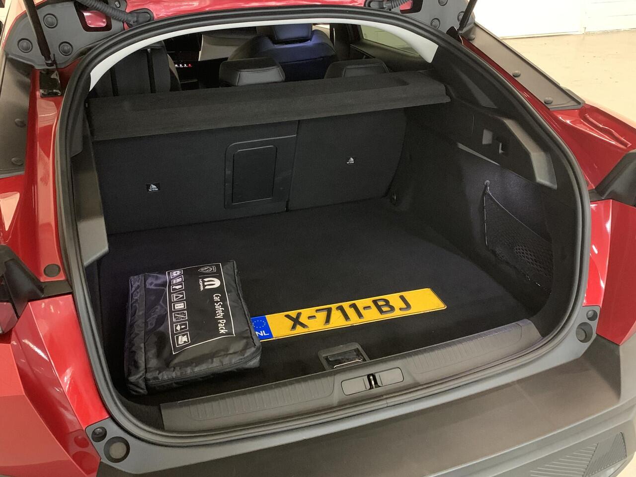 Peugeot 408 1.6 HYbrid Allure Pack 225 EAT8 SOH 94,2 % | TREKHAAK | RONDOM ZICHT CAMERA | NAVIGATIE