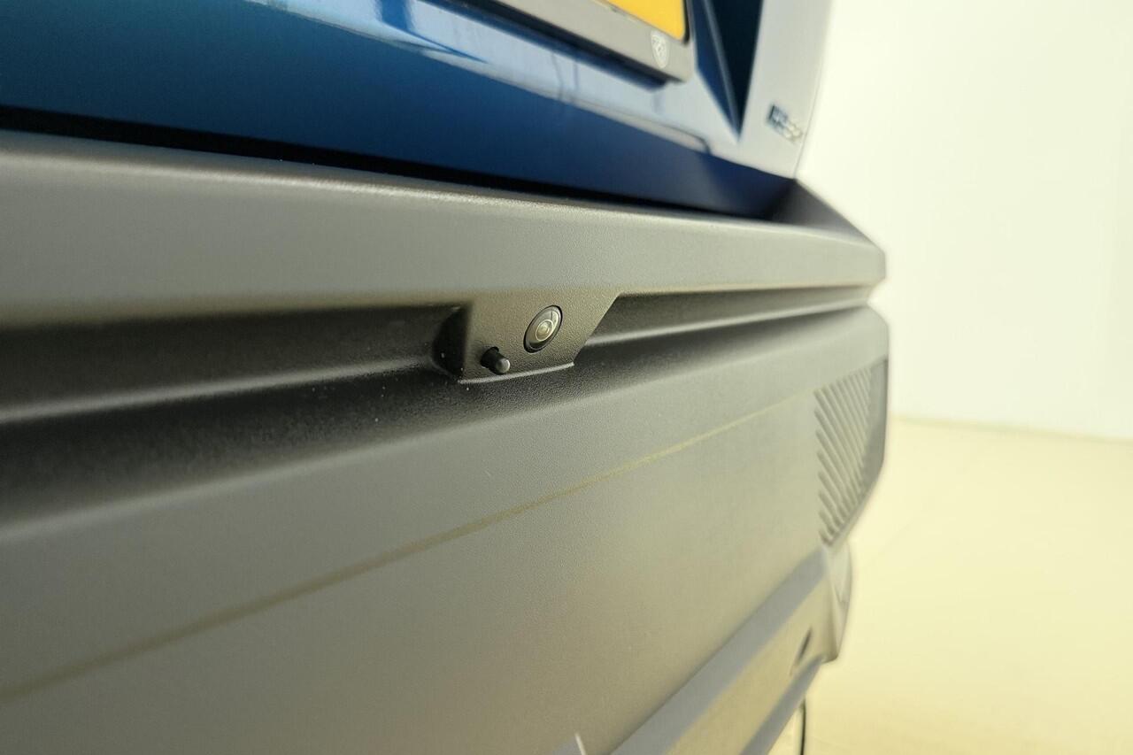 Peugeot 408 1.6 HYbrid GT 225pk EAT8 First Edition | Adaptive Cruise Control | Matrix LED | Stoelverwarming | Verwarmd stuurwiel | Handsfree achterklep | Keyless Entry & Start | AGR Bestuurdersstoel | Camera | 20'' ''Monolithe'' velgen | 1e Eigenaar