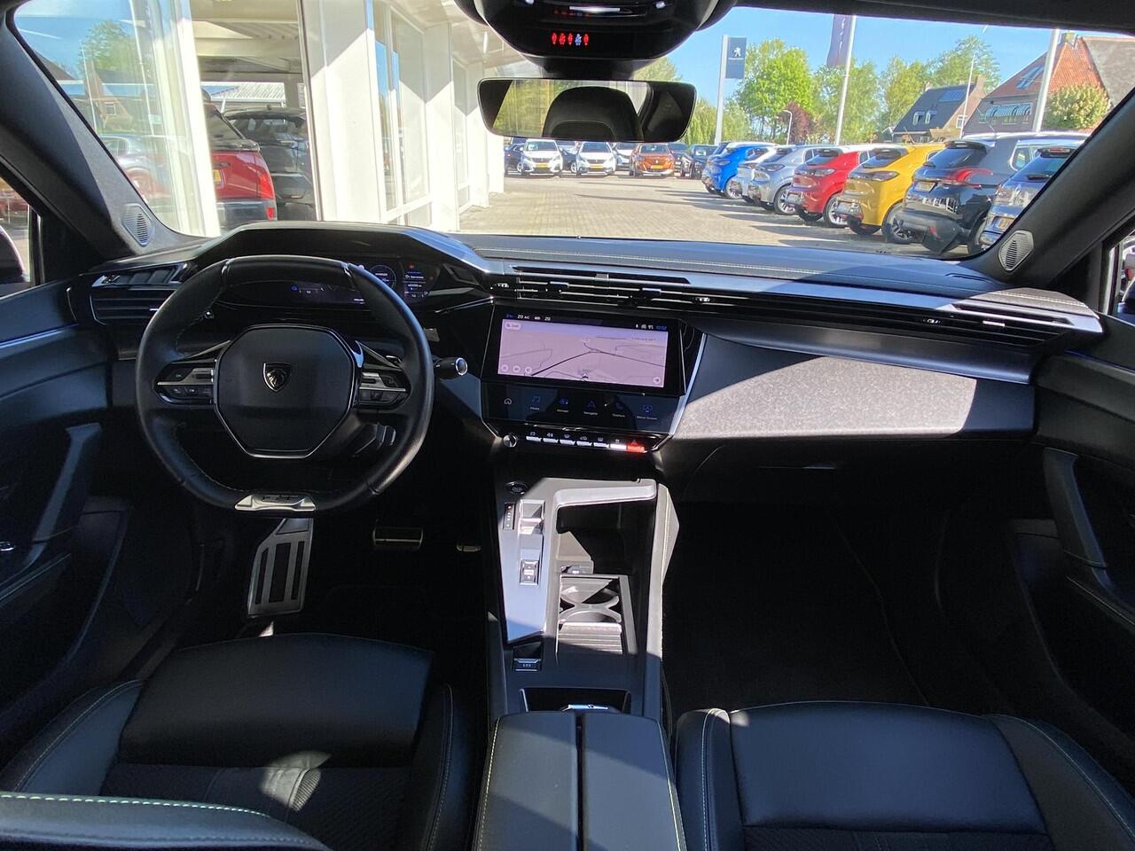 Peugeot 408 1.6 Hybrid GT | Elektr. achterklep | AGR Comfortstoel met geheugen | Achteruitrijcamera | Keyless Entry | Navigatie | 20'' velgen | Adaptieve Cruise Control