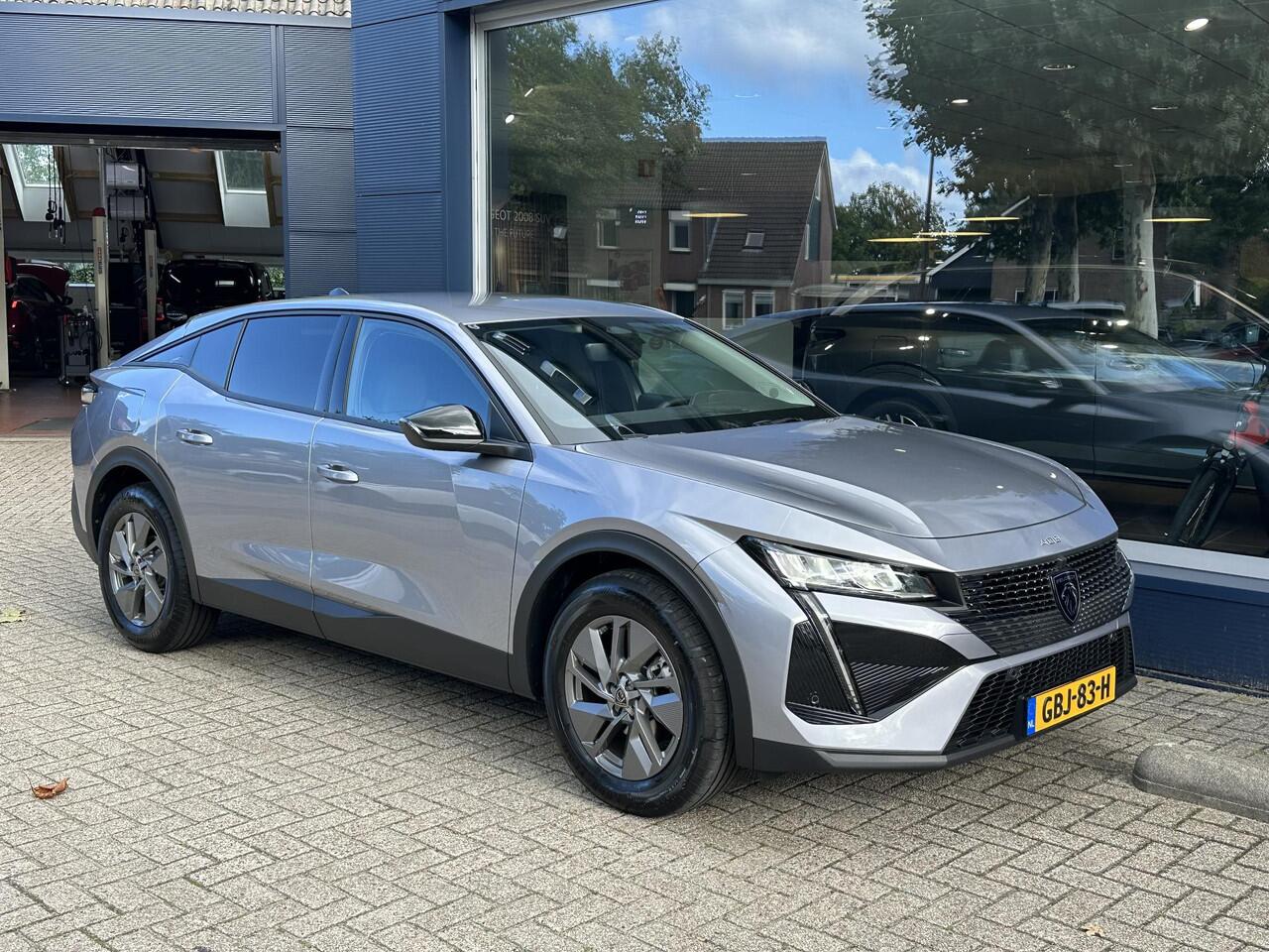 Peugeot 408 1.2 Turbo Allure 130PK EAT8 | Automaat | Navigatie | Stoelverwarming | Camera | Draadloos Apple Carplay /Android auto | Parkeersensoren | Climate Control | LED Verlichting | Lichtmetaal | Dealer onderhouden.