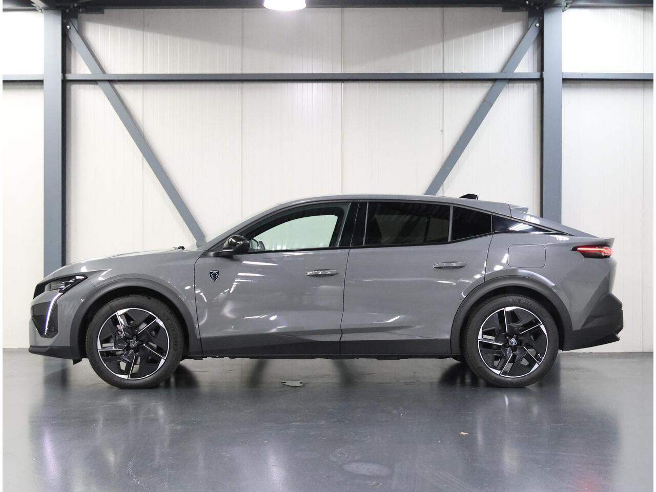 Peugeot 408 1.6 HYbrid 180PK GT | Elektrische achterklep | AppleCarPlay/AndroidAuto | 18"LMV | Navigatie | Adaptive Cruise Control | Climate Control | Camera | Keyless entry | Alcantara/Leer | Privacy Glass |