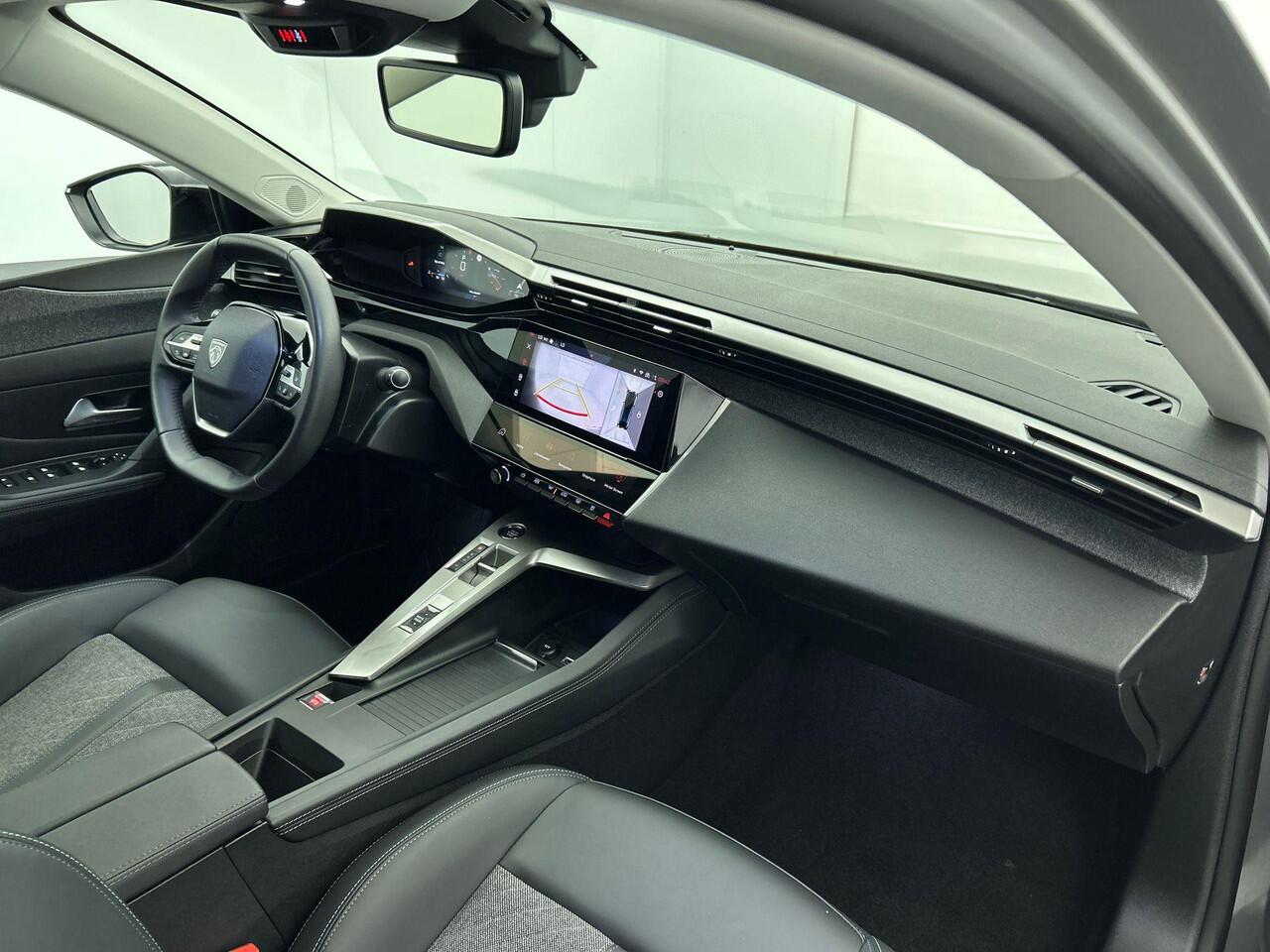 Peugeot 408 1.2 PureTech Allure 130 Automaat Navigatie | Carplay/Android Auto | Climate Control | Adaptive Cruise Control | Virtual cockpit | PDC VA + 360 Camera | Full LED | LM Velgen