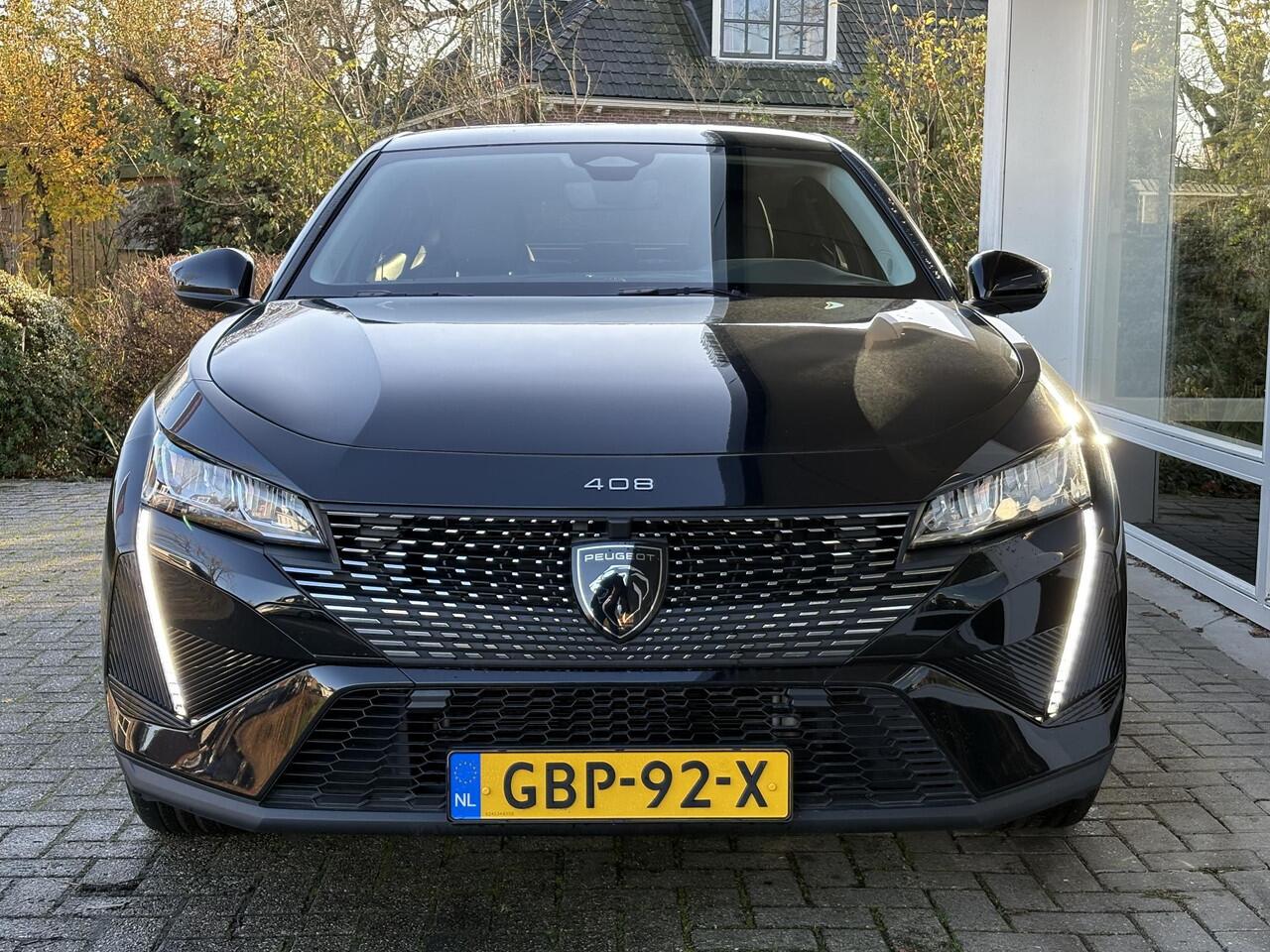 Peugeot 408 1.2 Hybrid 136 e-DCS6 Allure | Keyless Entry | Achteruitrijcamera | Navigatie | LED koplampen | Adaptieve Cruise Control | Climate Control