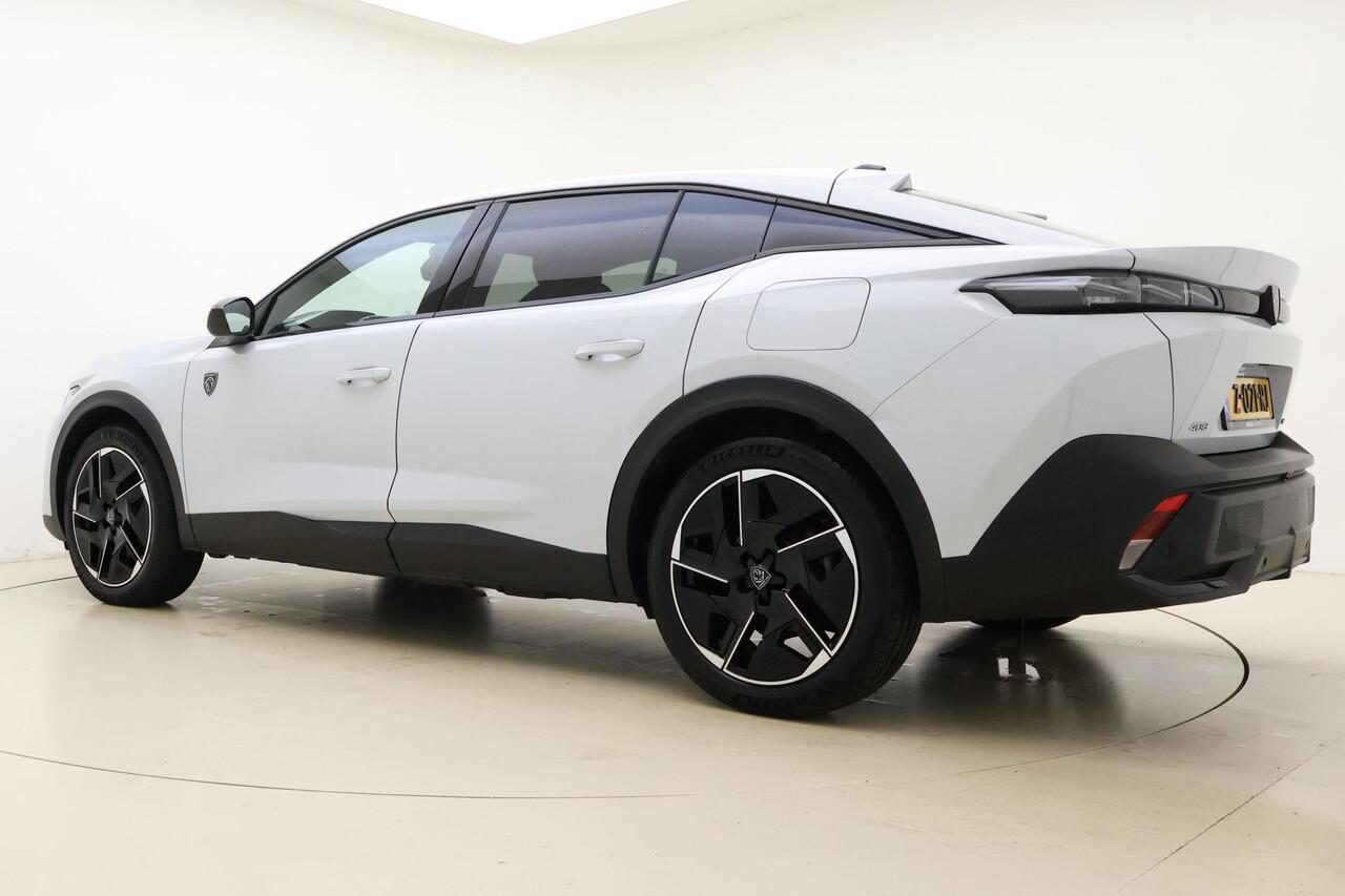 Peugeot 408 1.6 HYbrid GT 180 EAT8 Automaat | Navigatie | Camera | Keyless | Lichtmetalen velgen | Draadloze telefoonlader | Adaptive cruise control