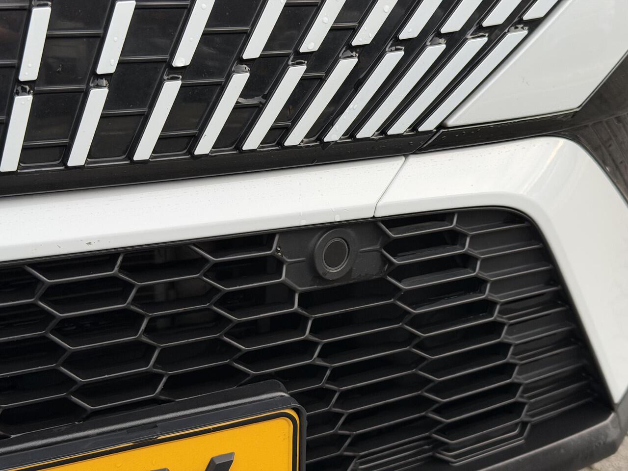 Peugeot 408 GT 1.2 Hybrid 136PK e-DCS6 Automaat Navigatie, Achteruitrijcamera, Keyless, Parkeersensoren, Stuurwielverwarming, Apple Carplay, Android Auto