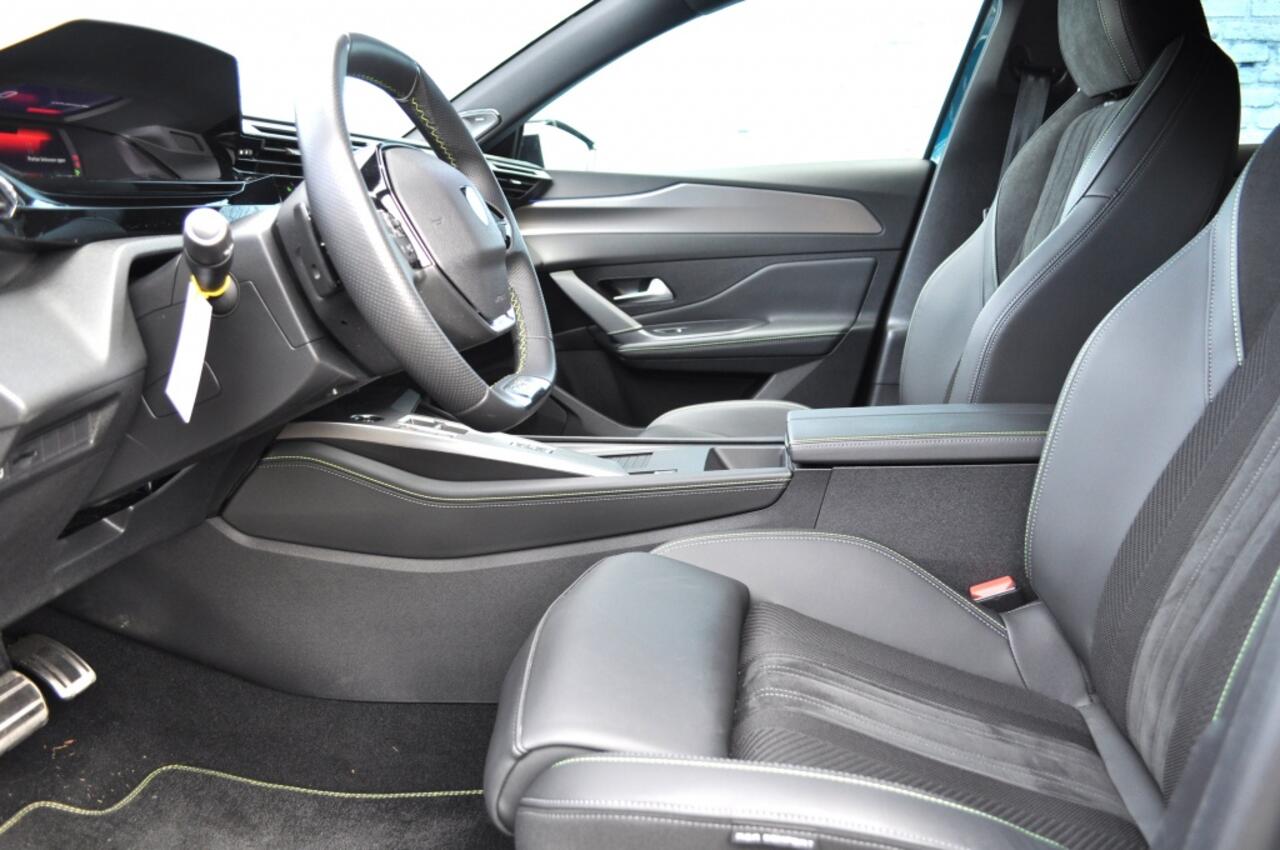 Peugeot 408 1.2 GT Autom Leer/alc elec stoel mass LED rondomz camera