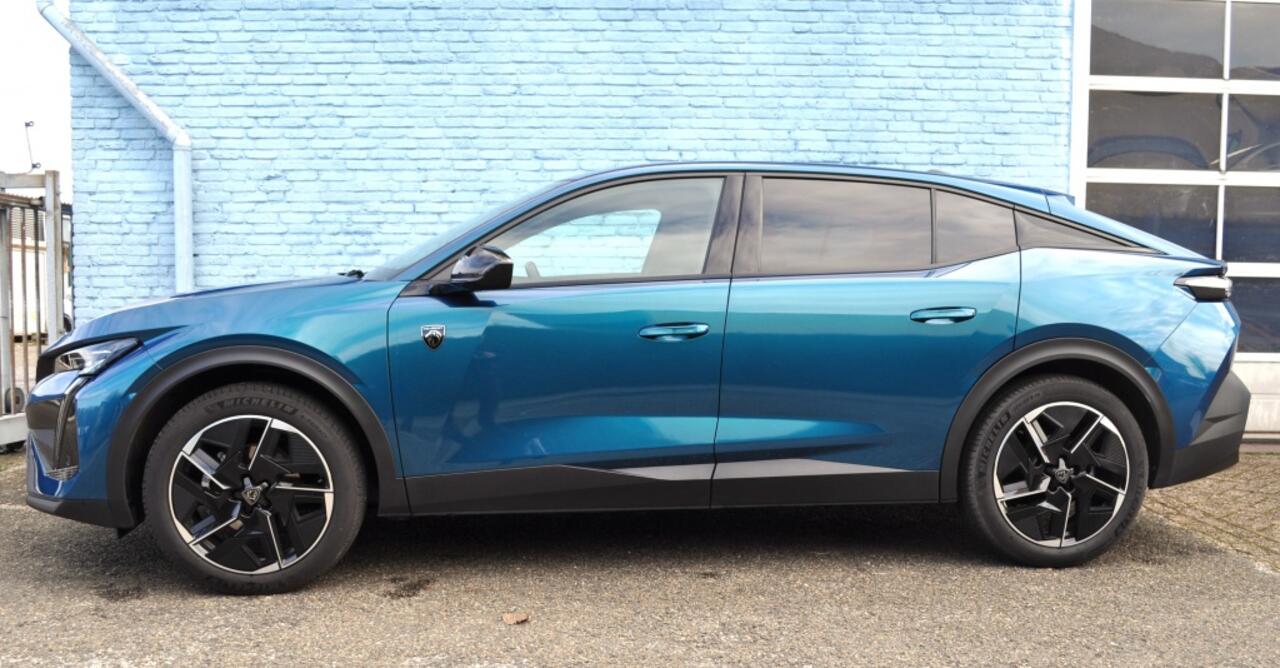 Peugeot 408 1.2 GT Autom Leer/alc elec stoel mass LED rondomz camera