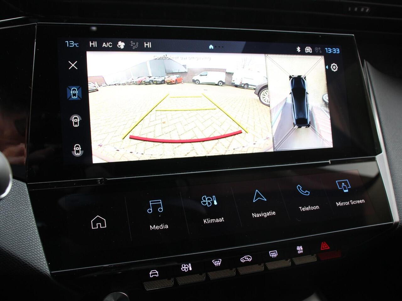 Peugeot 408 1.2 PureTech Allure 130 pk Automaat DEMO ! Navigatie Apple Carplay/Android Auto Airco Camera Parkeer sensoren Cruise Control Led Lichtmetalen Velgen Stoelverwarming