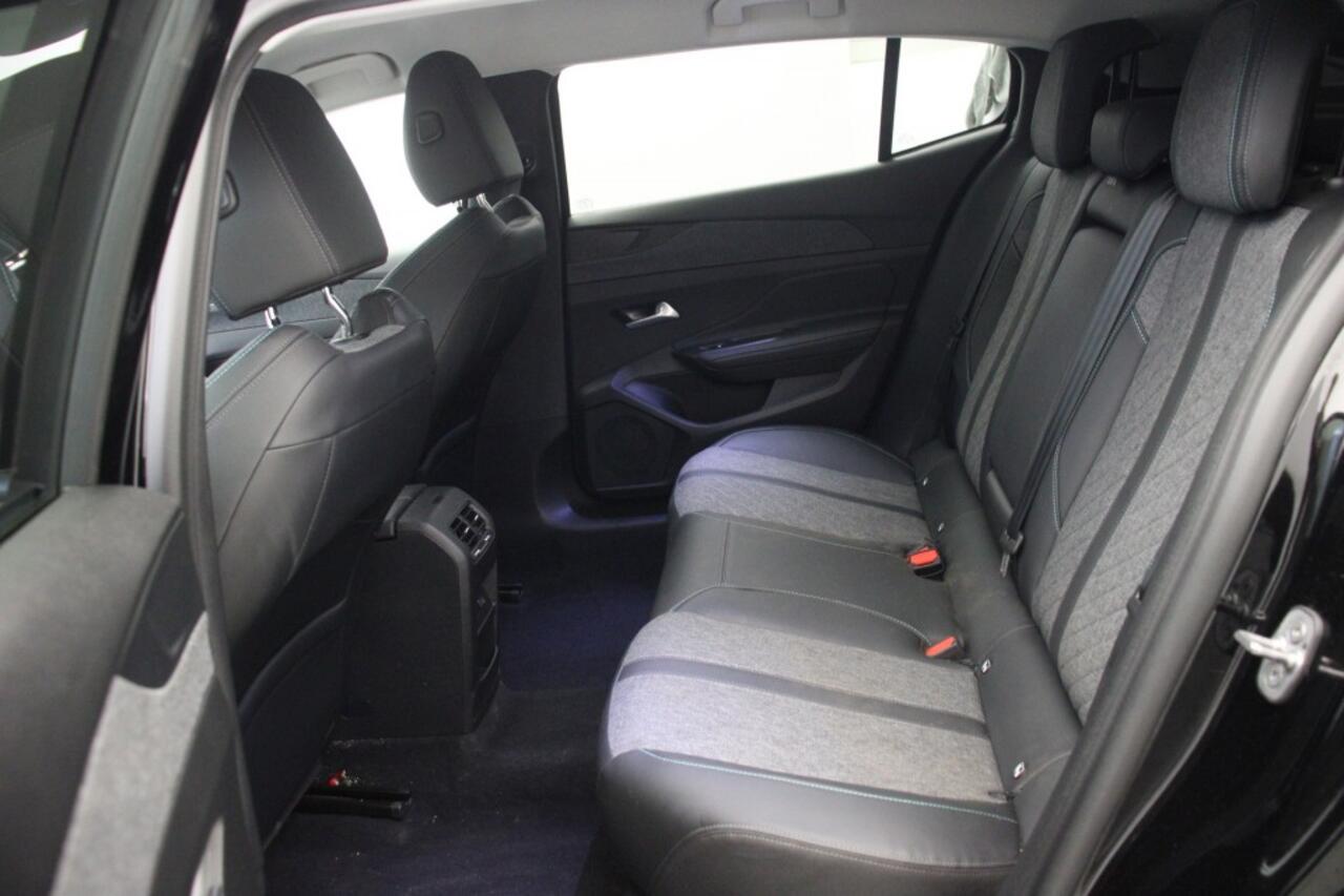 Peugeot 408 1.2 Hybrid 136 e-DCS6 Allure - Carplay, Camera, Half Leer