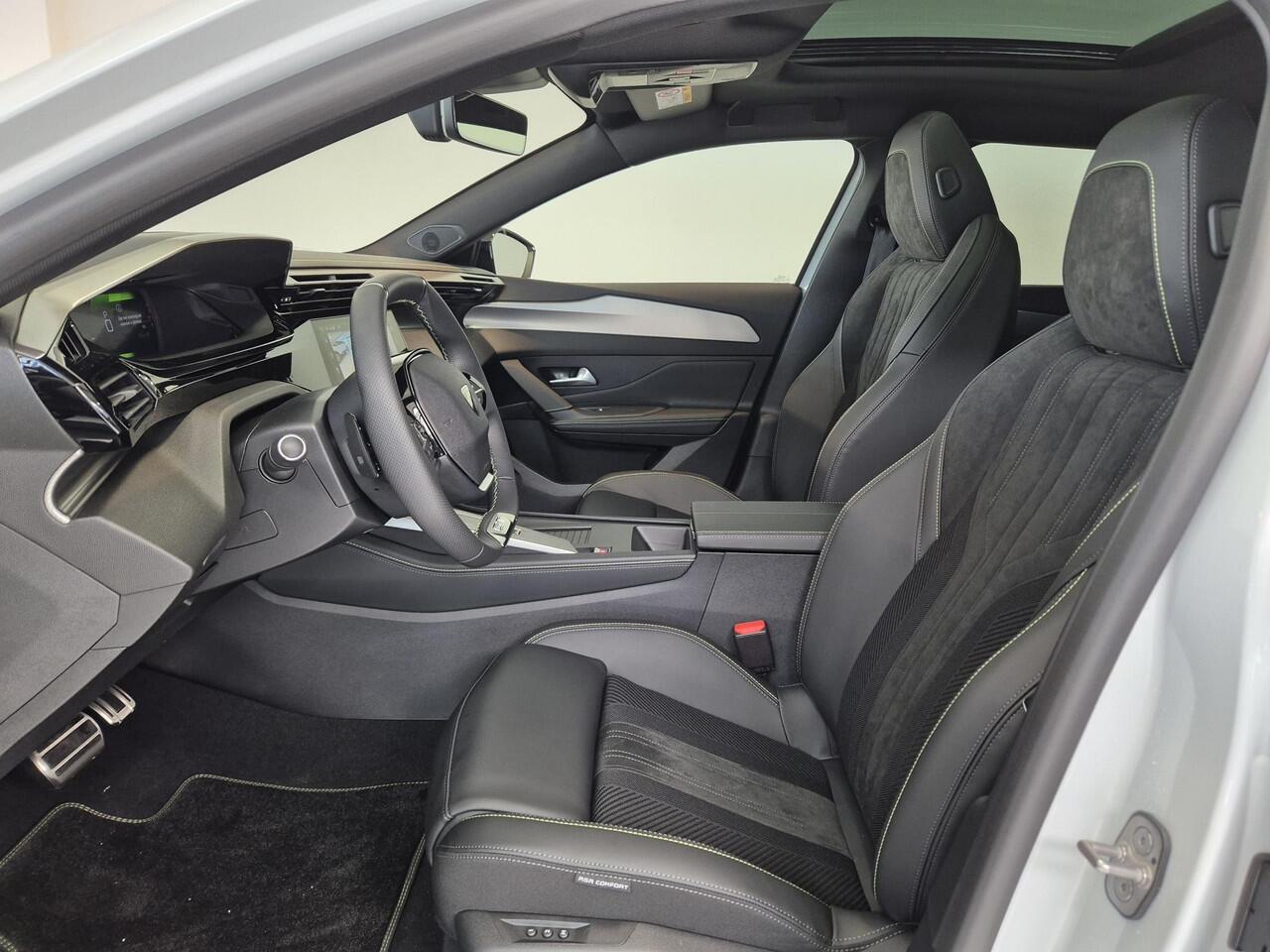 Peugeot 408 1.2 Hybrid 136 e-DCS6 GT | Automaat | Panoramisch Schuifdak | Navigatie | 360° Camera | Stoel/Stuurverwaming | AGR Comfortstoel | Apple Carplay/Android Auto |