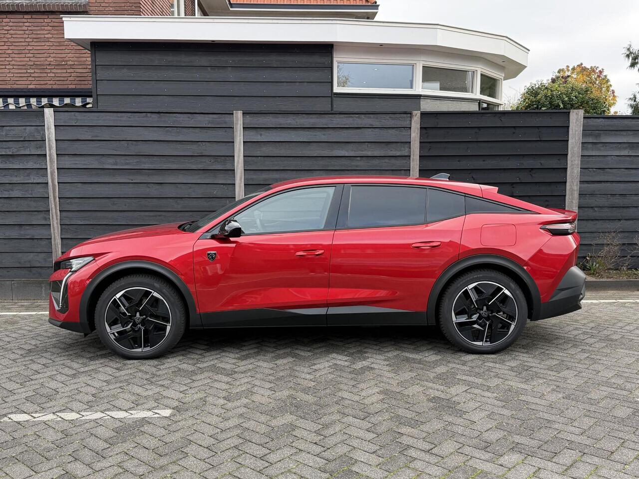 Peugeot 408 GT 1.6 HYbrid 180PK EAT8 Automaat Navigatie, Rondomzichtcamera, Leder, Stoel & Stuurwielverwarming, Elektrische Kofferklep, Apple Carplay, Android Auto