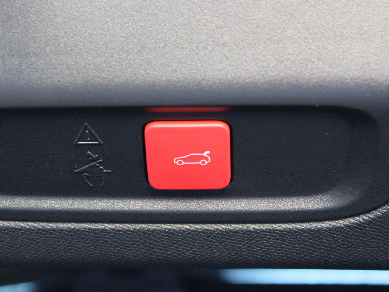 Peugeot 408 1.6 HYbrid GT 180 EAT8 VOORRAAD KORTING