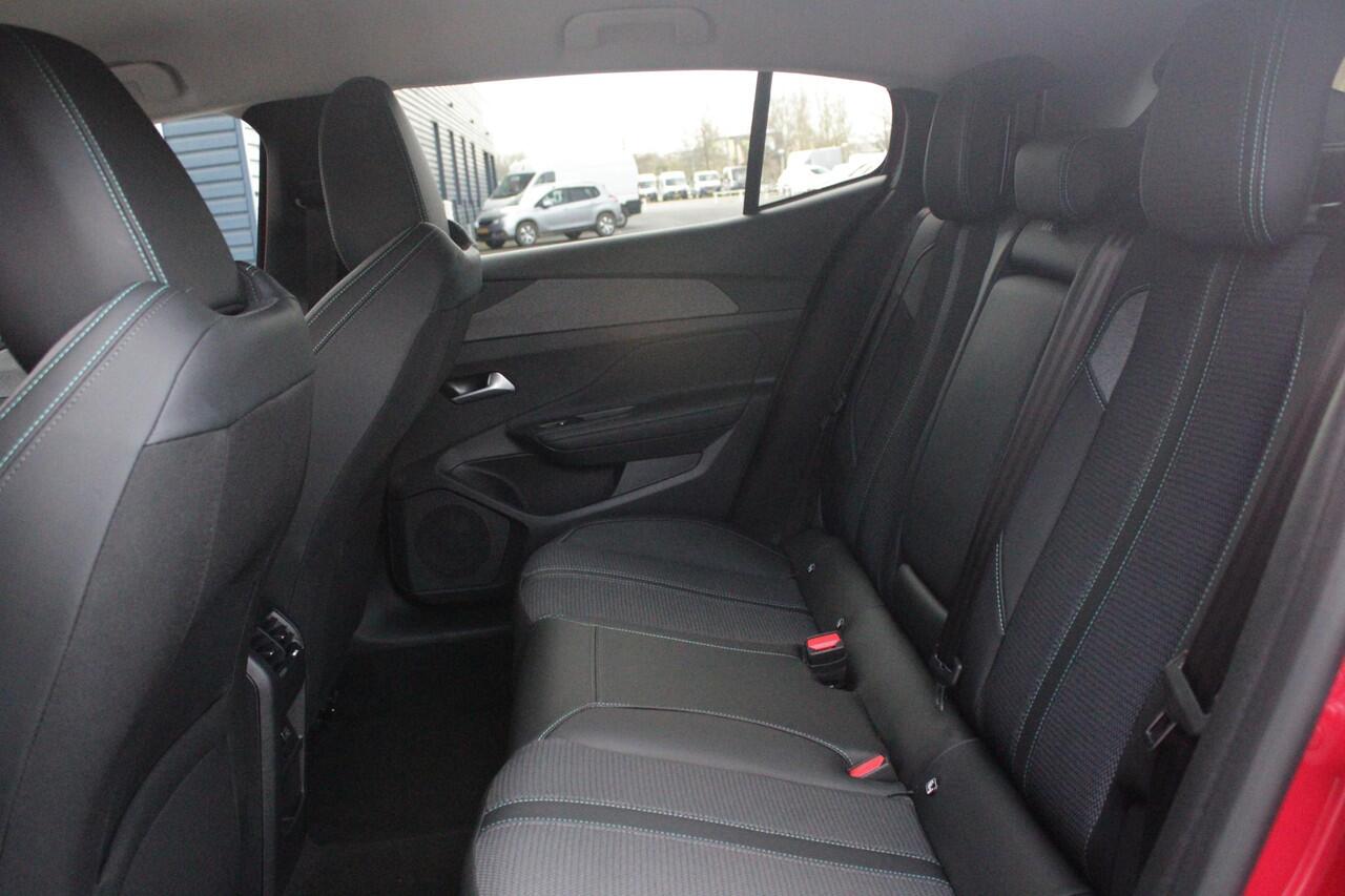 Peugeot 408 1.2 Hybrid 145PK e-DCS6 ALLURE | ACHTERUITRIJ CAMERA | KEYLESS ENTRY/START | DRAADLOOS APPLE CARPLAY/ANDROID AUTO | DRAADLOOS TELEFOONLADEN | DAB+ RADIO | NAVIGATIE | ADAPTIVE CRUISE CONTROL | 19" LICHTMETALEN VELGEN | PARKEERSENSOREN ACHTER |